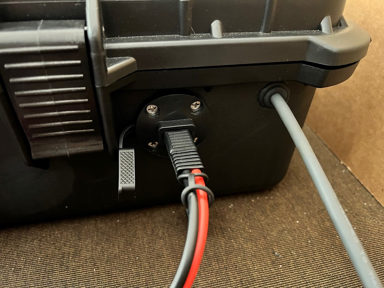 Portable Power Supply Box for Starlink with Modem Mount
